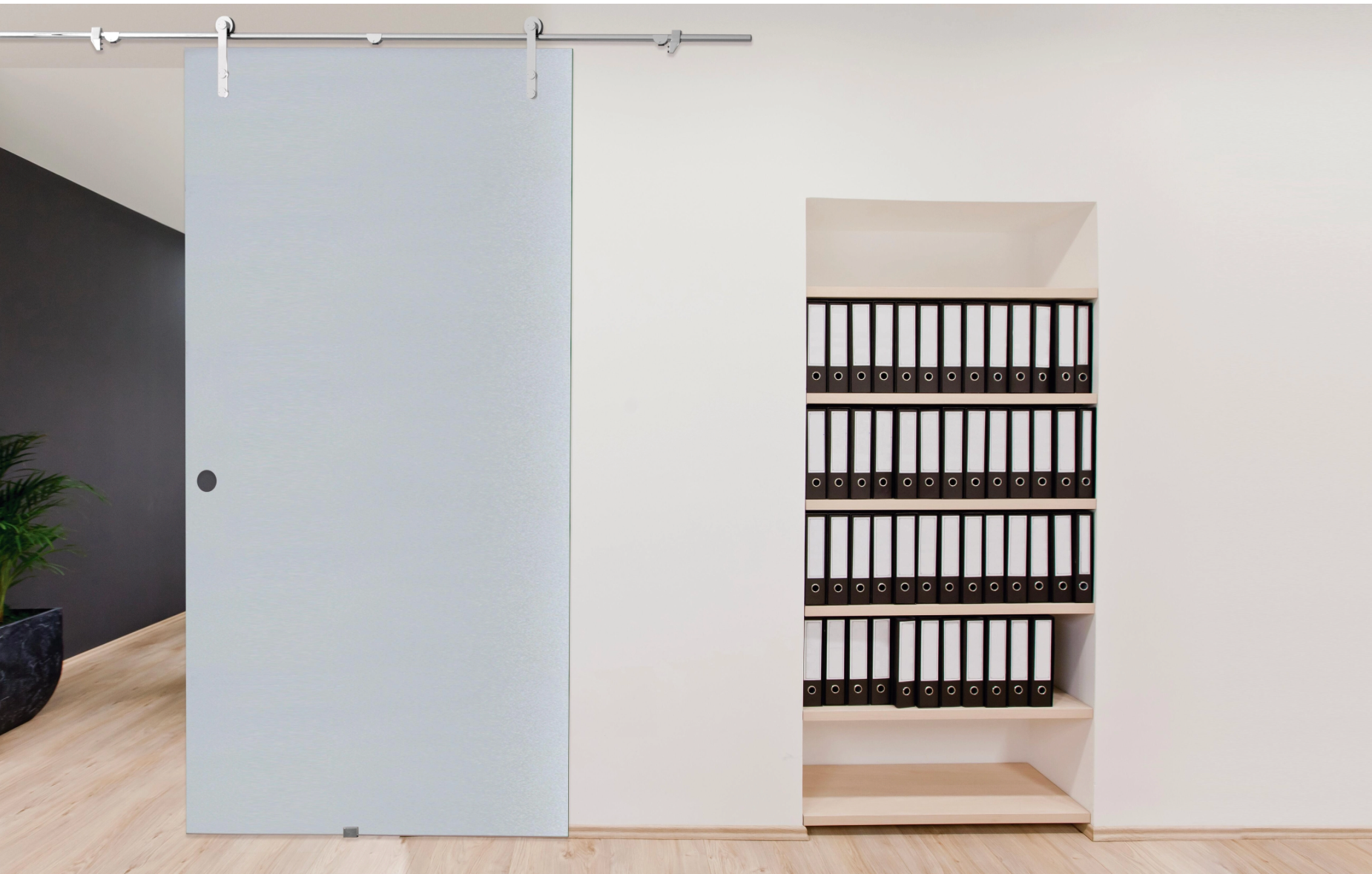 Schiebetür „Orlando“ – 83 cm, 8 mm Sicherheitsglas ESG, für sichtbare Kugellagerführung