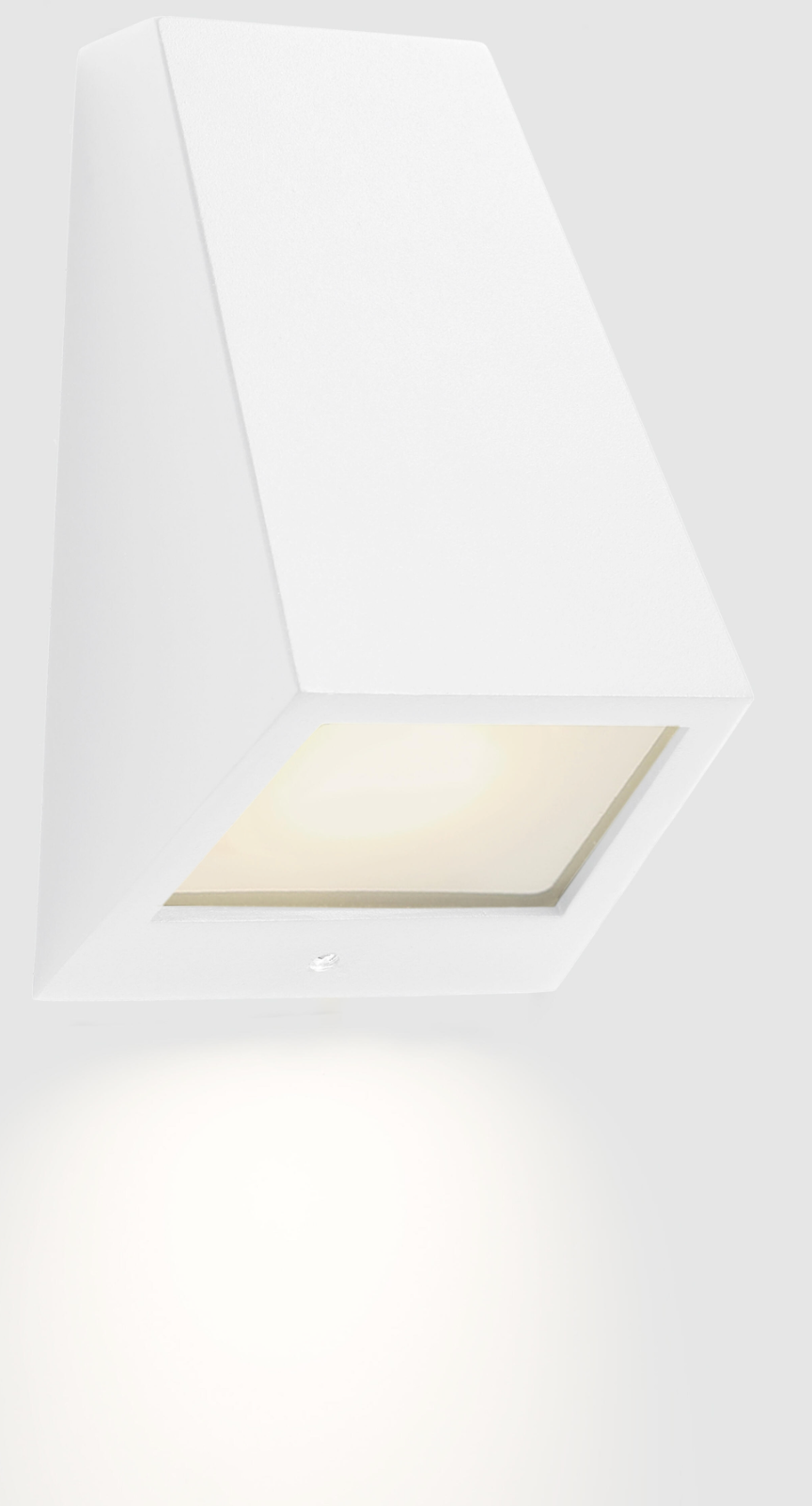 Outdoor wall light 8 W – white finish – IP44 – 9 × 14.7 × 7.7 cm