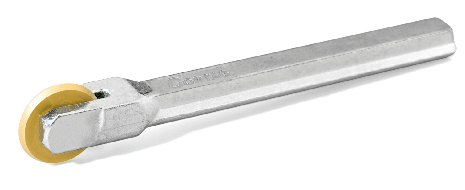 CORTAG Universal Titanium Scoring Wheel 18 mm