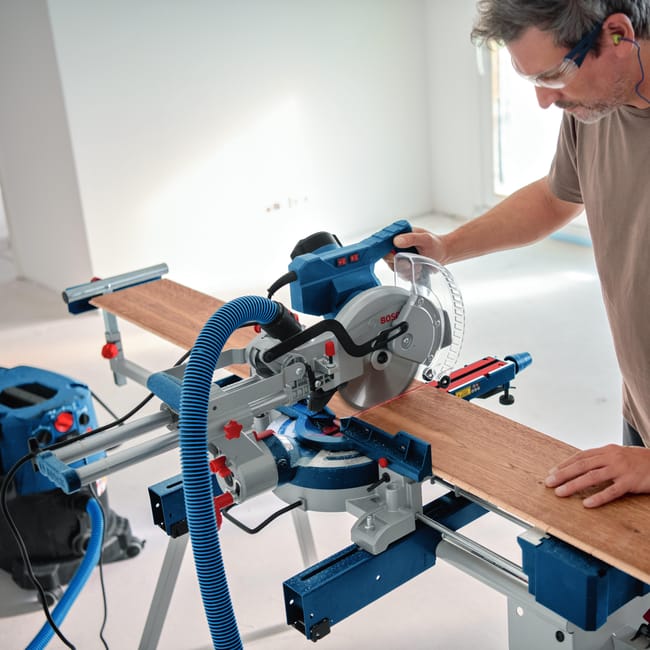Bosch GCM 305-216 D Telescopic Sliding Compound Miter Saw