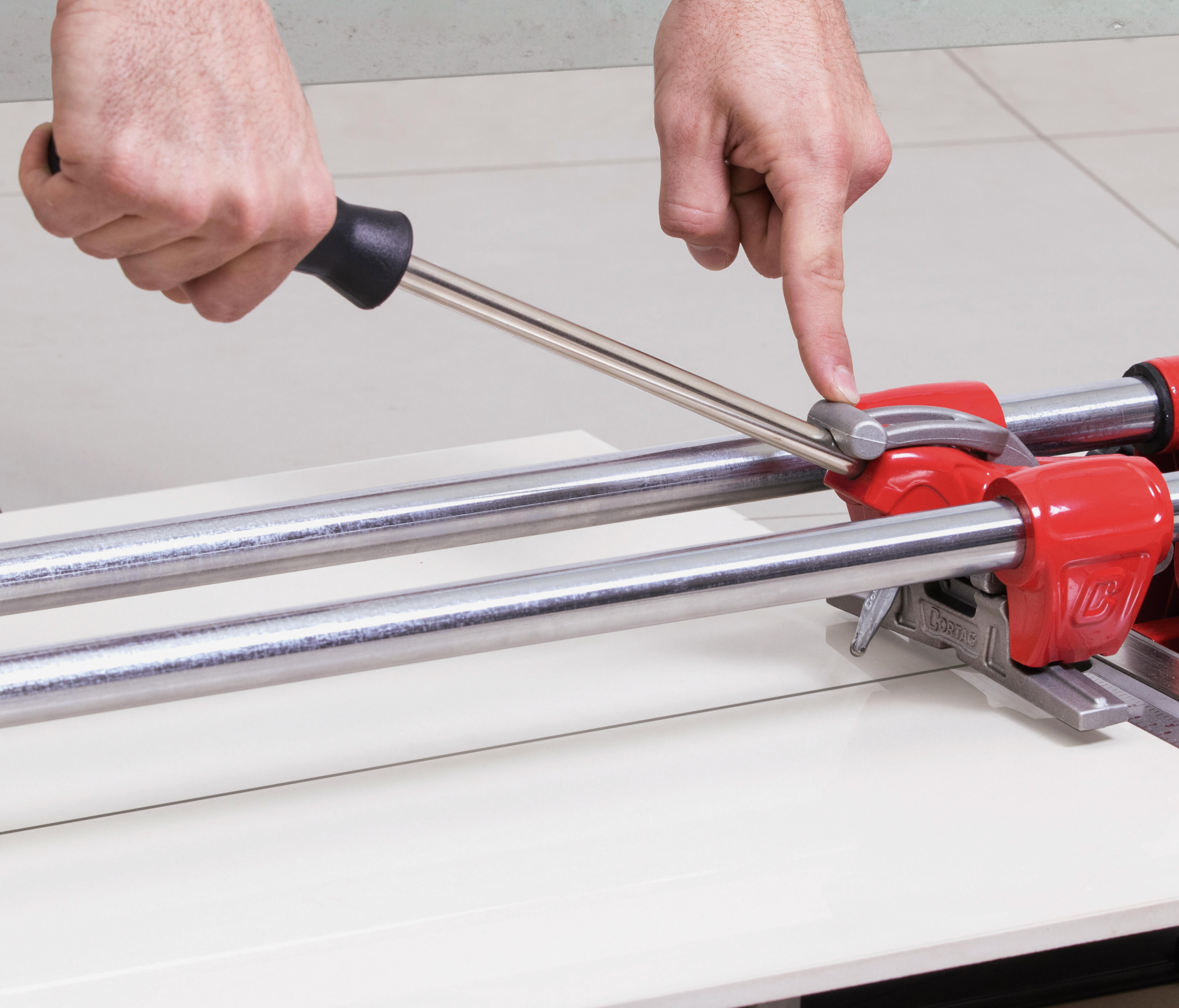 ماكينة قص البلاط اليدوية Cortag Mega125 – طول القطع 1250 مم – الطراز 25070310