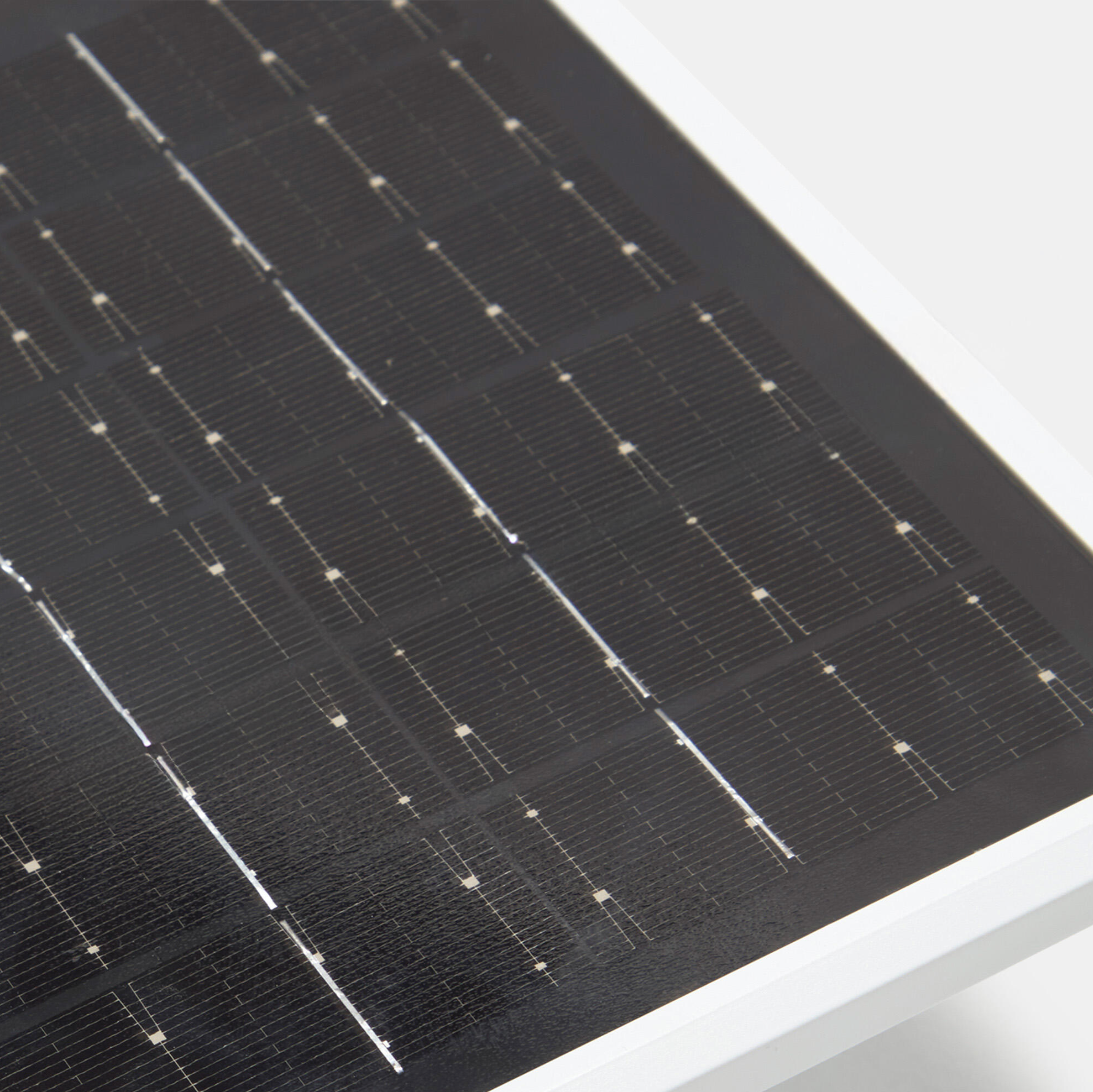 Solar floodlight 8 W – neutral white (4000 K) – with motion detector – white/aluminum housing