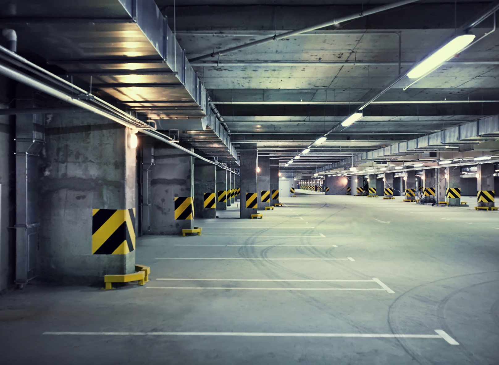 T8 LED tube 60 cm – 10 W – 1,090 lm – Cool white (6,000 K)