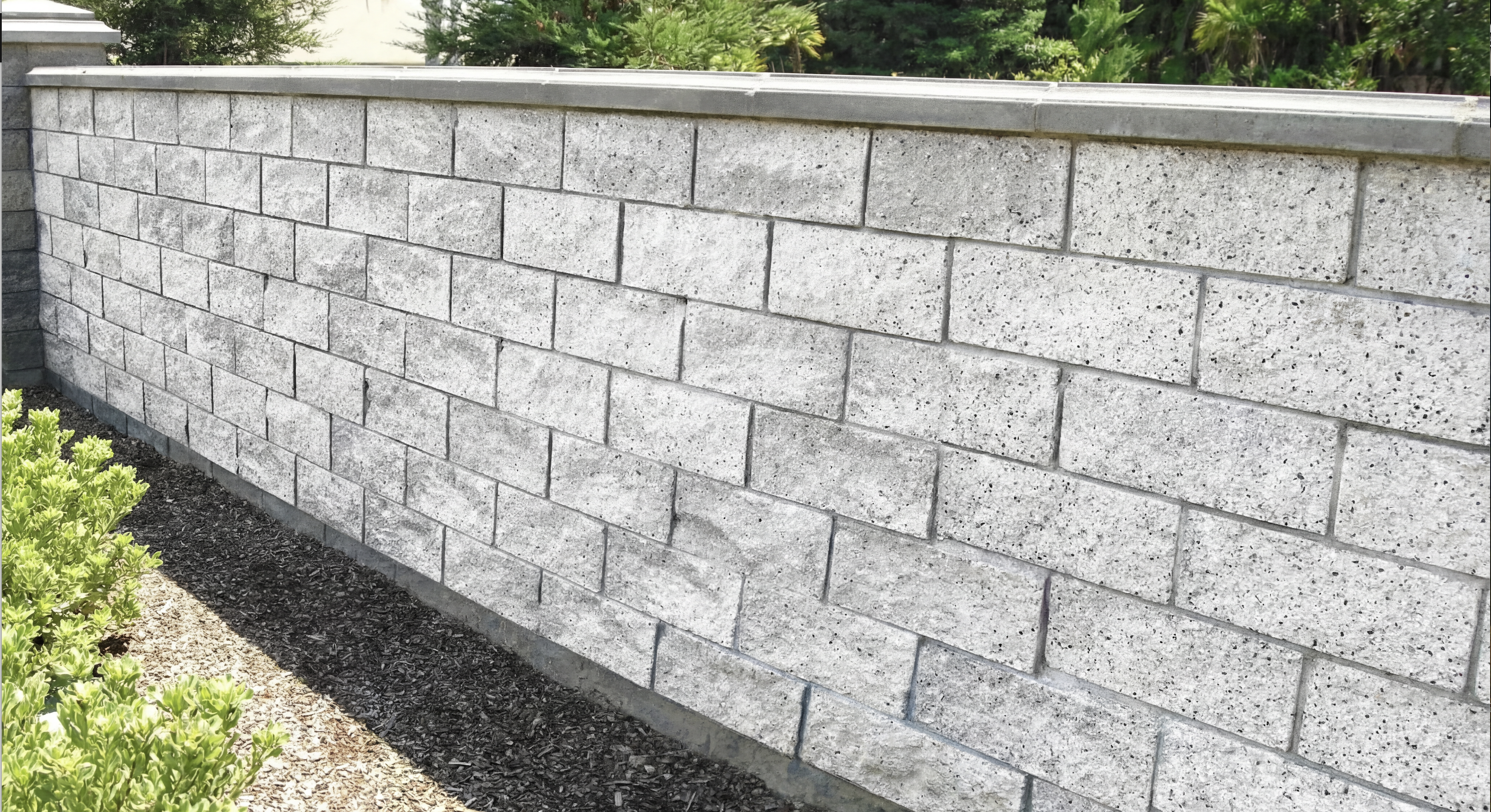 Concrete block, split look, white – 39 × 19 × 19 cm